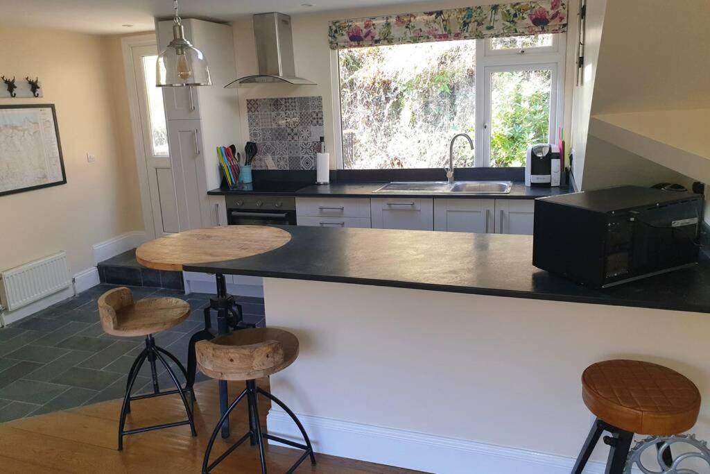 The Eaves In Lynton, Exmoor, Devon Apartment *